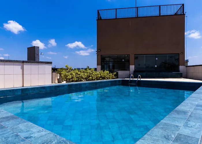 Piscina, Metro, Ibirapuera | Brazillian Corner